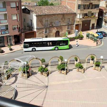 Atico En El Centro Con Amplia Terraza Lägenhet Entrena Exteriör bild